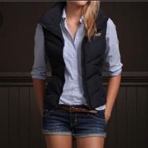 Hollister down vest size medium